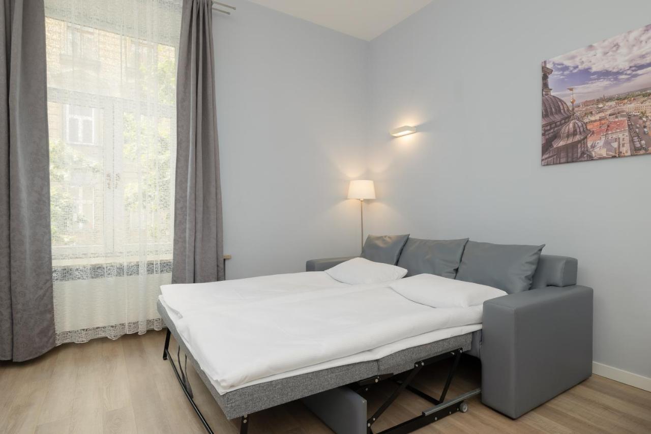 Central Planty Park Apartment Lobzowska By Noclegi Renters Cracóvia Exterior foto