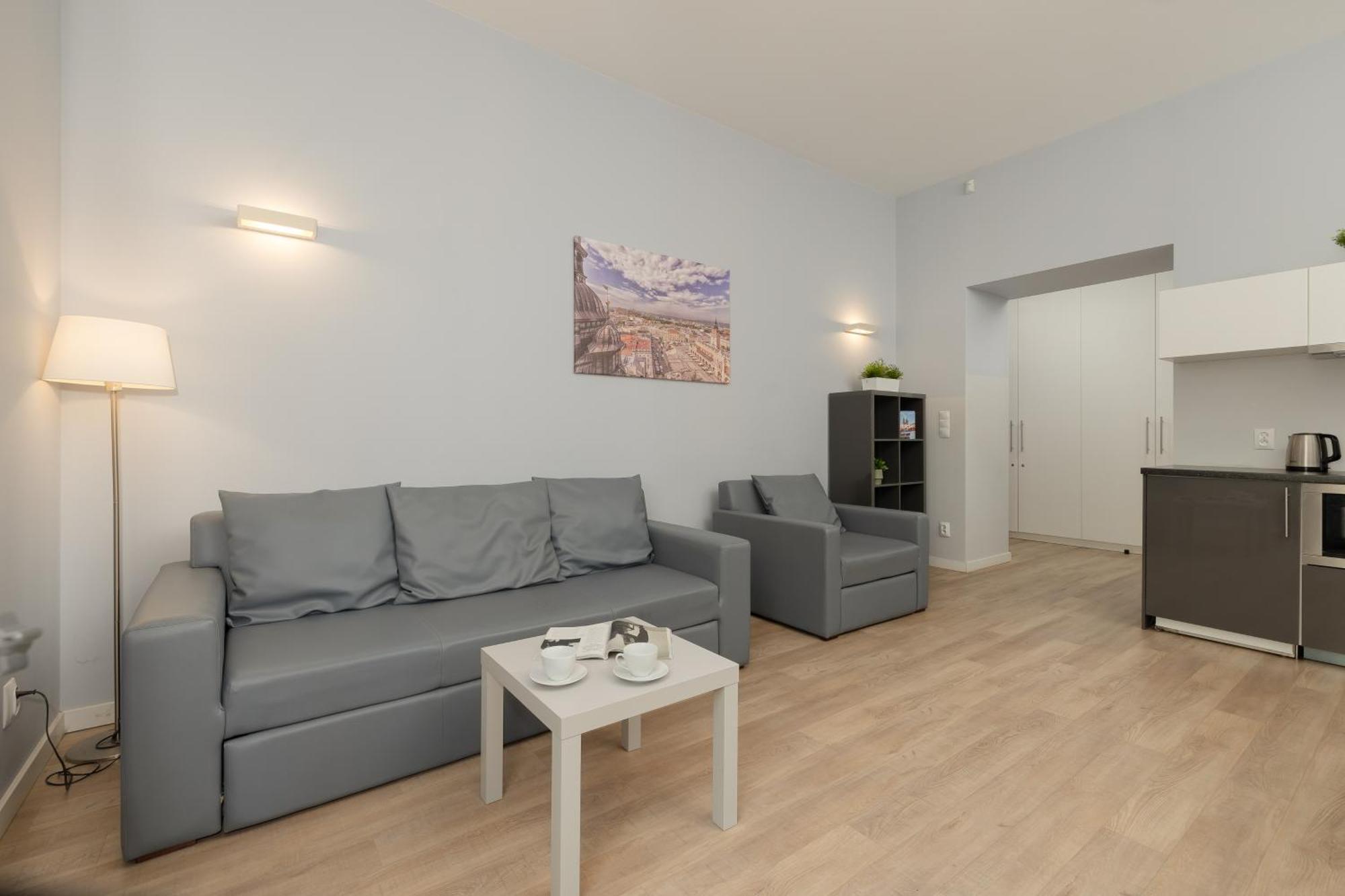 Central Planty Park Apartment Lobzowska By Noclegi Renters Cracóvia Exterior foto